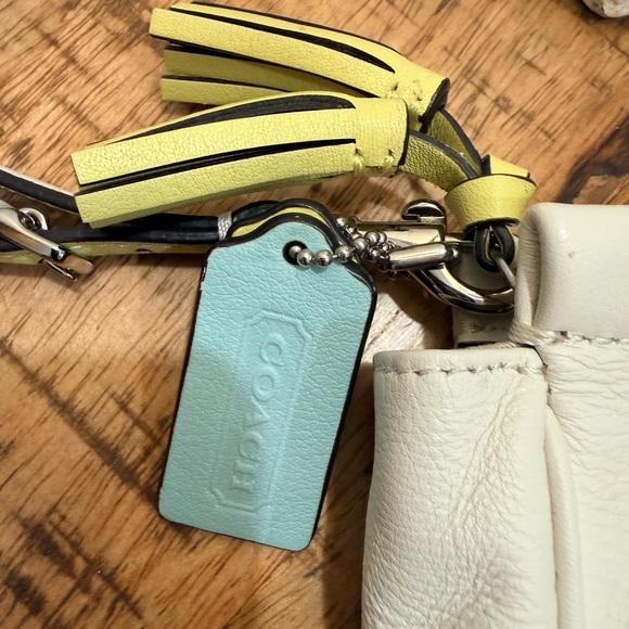 Coach Two-Tone Yellow and White Clutch. New without Tags. - Picture 3 of 4